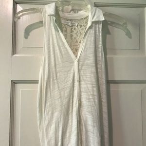 Collared white shirt with lace trim